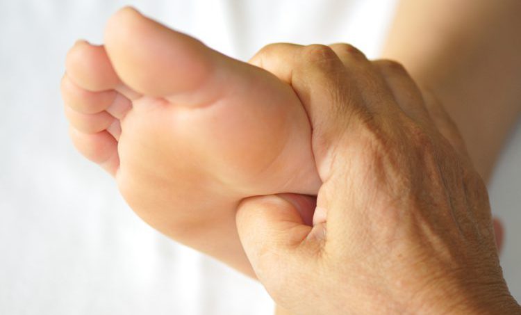 Reflexologie vermindert bekken- en lage rugpijn bij zwangere vrouwen