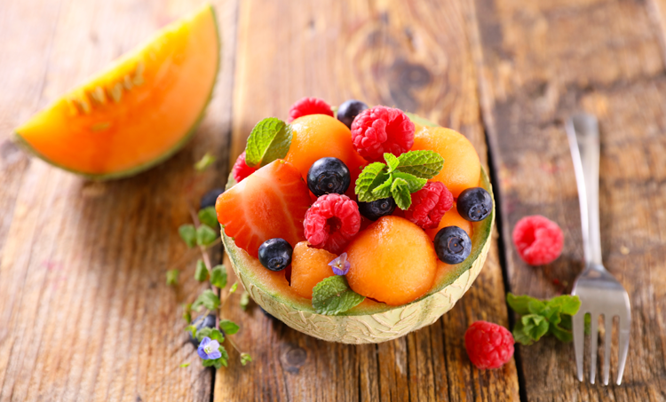 Zomerfruit? Koop zoveel mogelijk onbespoten