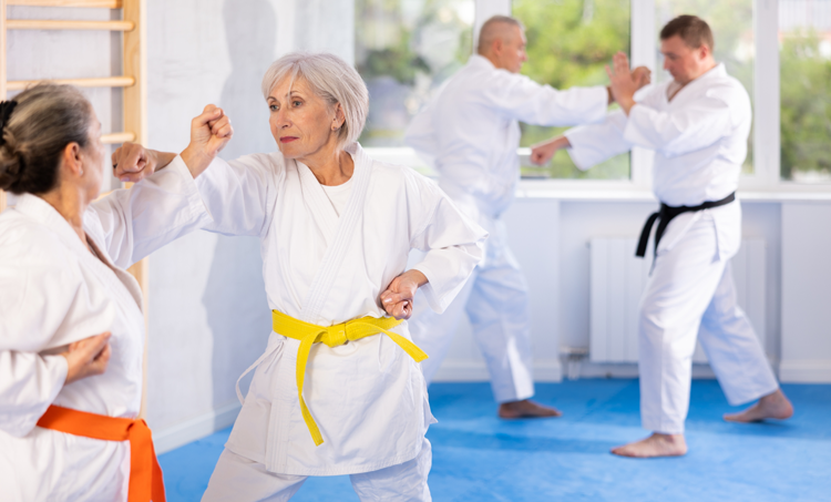 Impact van taekwondo op cognitieve en fysieke functies bij ouderen